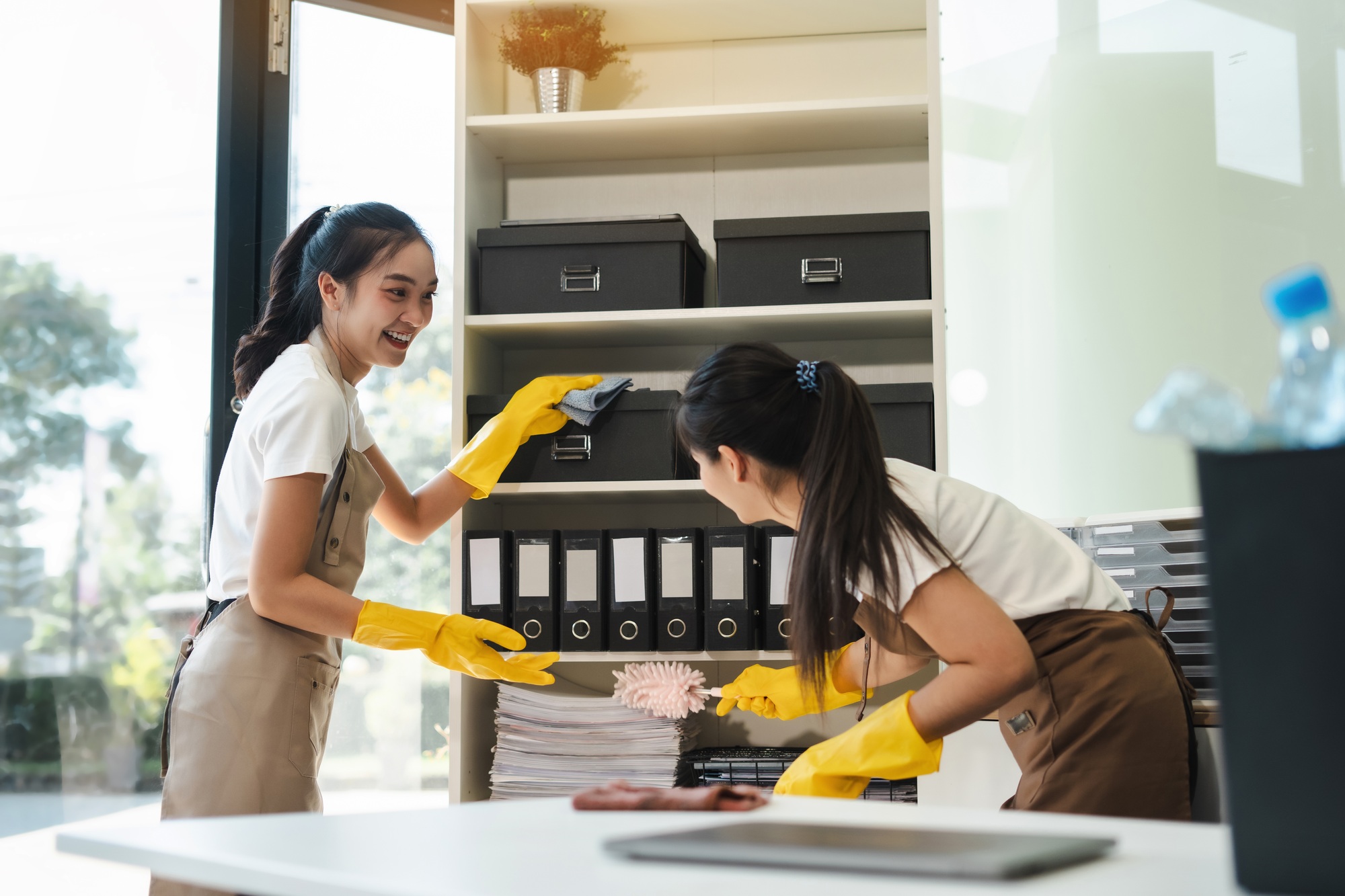 Online cleaning service, Office cleaning service clean, Professional Housekeeping.